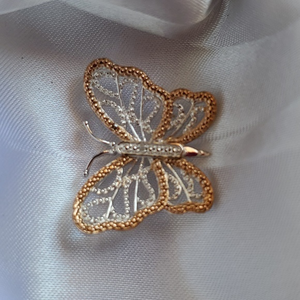 STS Karis Butterfly‎ Charm Champagne Brass Look NWT